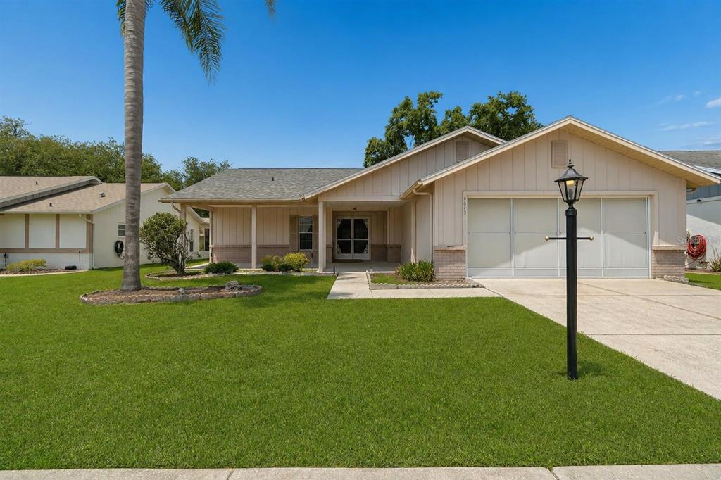 4643 Sandpointe Drive New Port Richey, FL 34655 - Photo 2 of 32