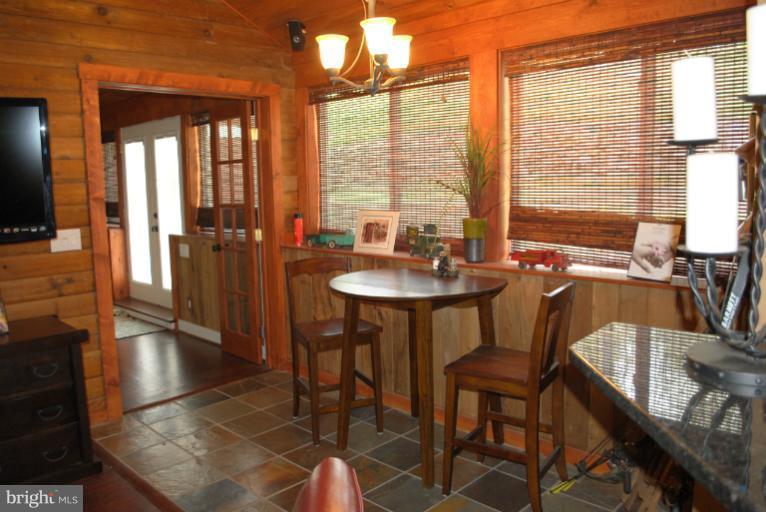 84 Seminole Road Chester Gap, VA 22623 - Photo 14 of 28 Interior (General)