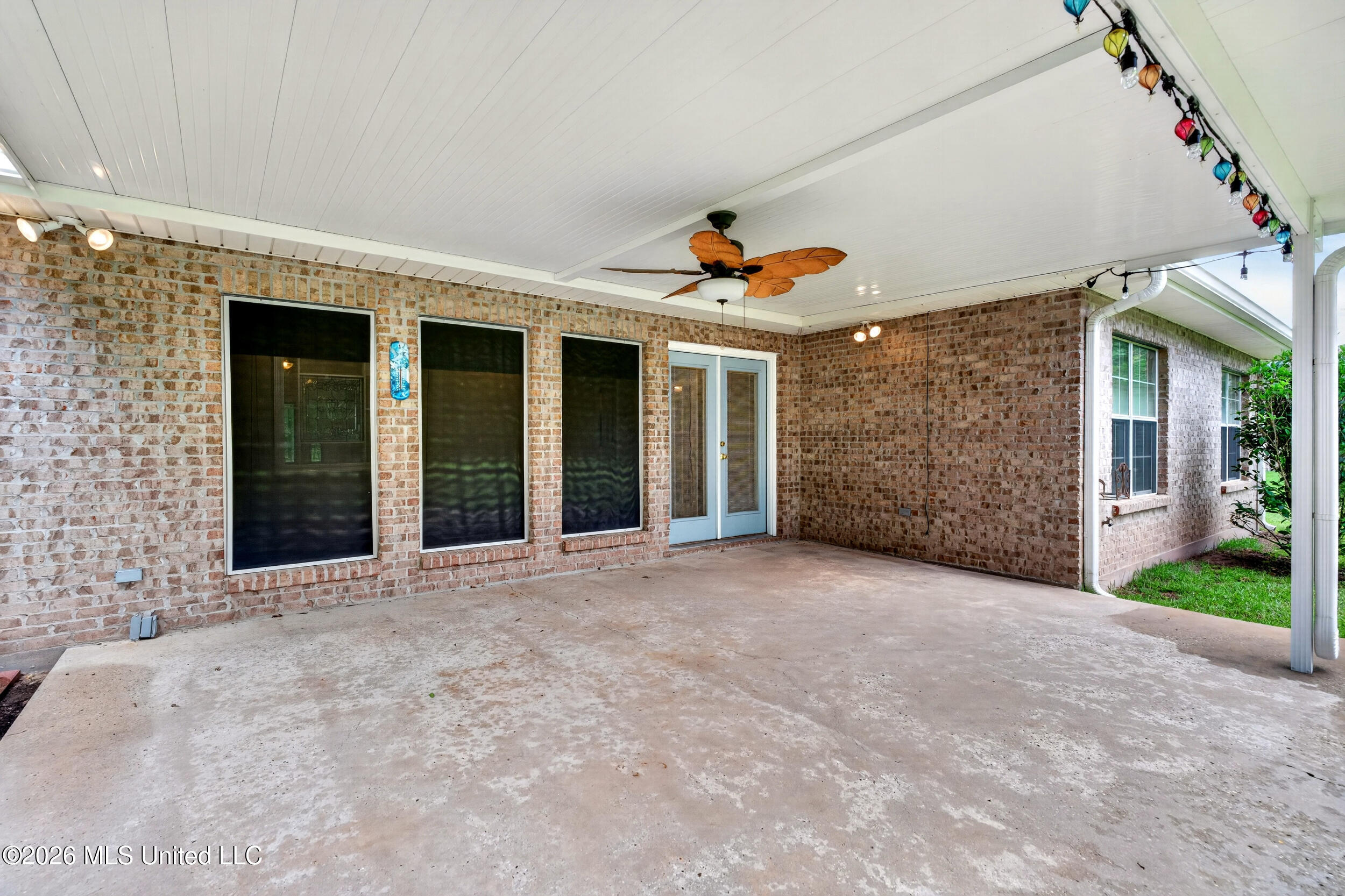 17 JM Carnell Road Poplarville, MS 39470 - Photo 45 of 65 45_45_backporch