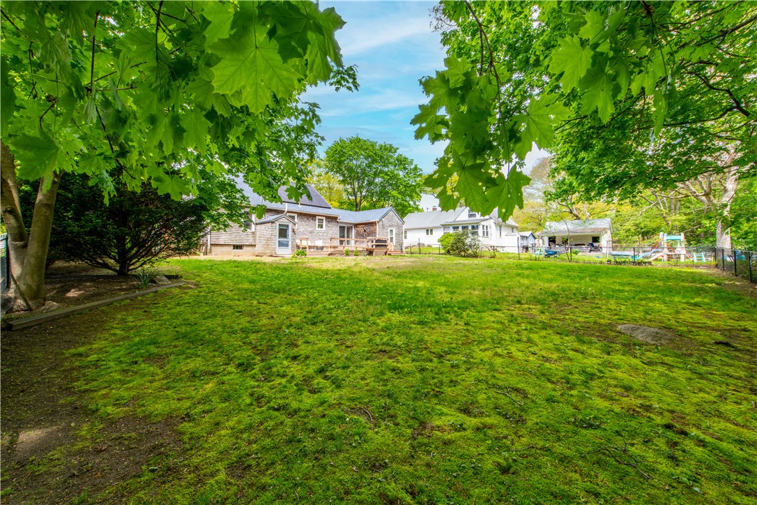 75 Knotty Oak Road Coventry, RI 02816 - Photo 10 of 48