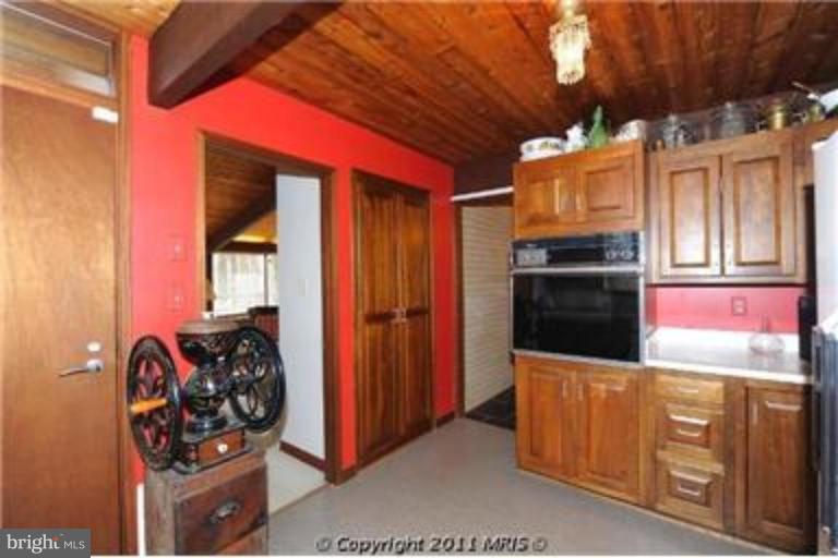 12115 Frederick Road Ellicott City, MD 21042 - Photo 18 of 23 Kitchen #3