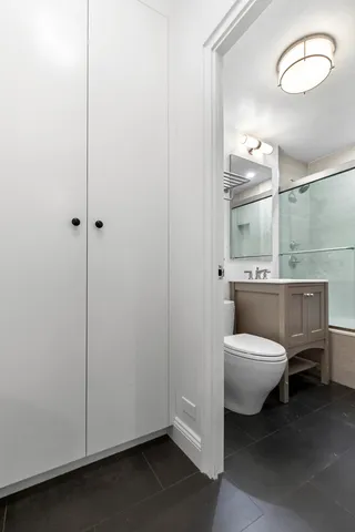 $449,000 | 123 East 37th Street, Unit 1A | Murray Hill