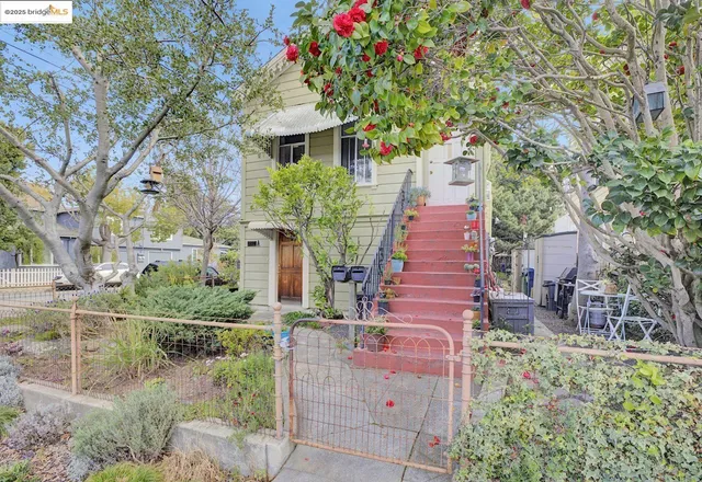 $1,048,800 | 1220 9th Street, Alameda, CA 94501