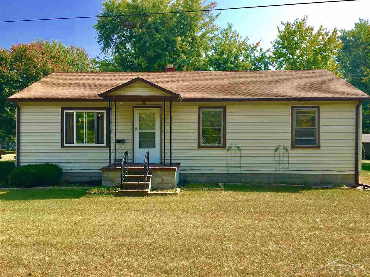 755 South Miller Road Saginaw, MI 48609 - Photo 1 of 15 31331200.JPG