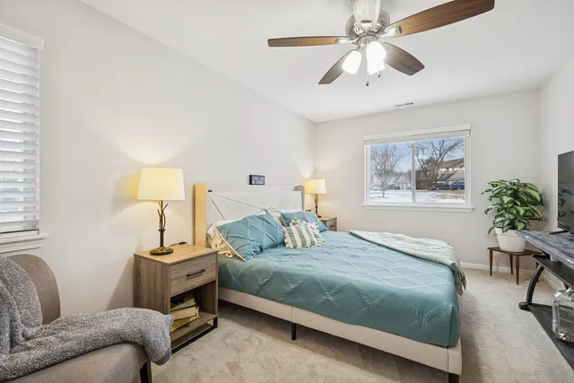 $235,000 | 305 Crestview Drive, Unit D, Wauconda, IL 60084