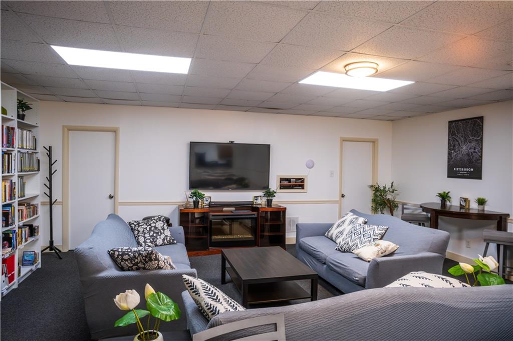 5 Bayard Road, Unit 808 Pittsburgh, PA 15213 - Photo 28 of 36 Gallery Image 28