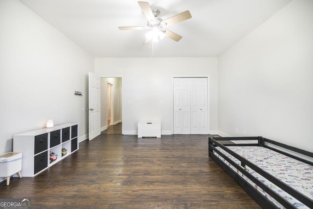 119 William D Street Cochran, GA 31014 - Photo 23 of 42 a view of a room with wooden floor