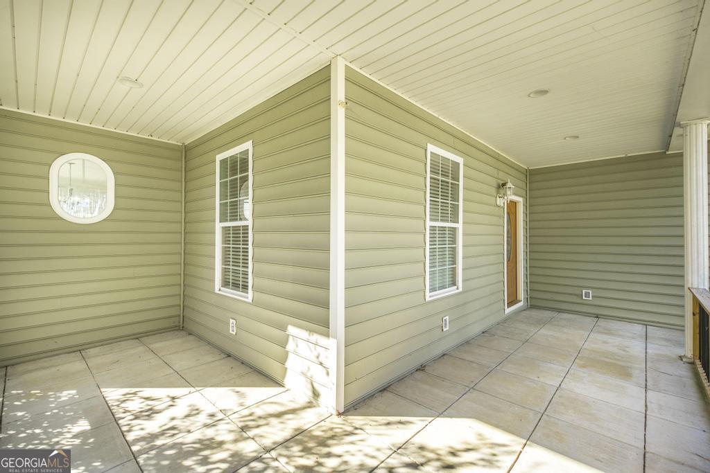 119 William D Street Cochran, GA 31014 - Photo 5 of 42 a view of a door of the house