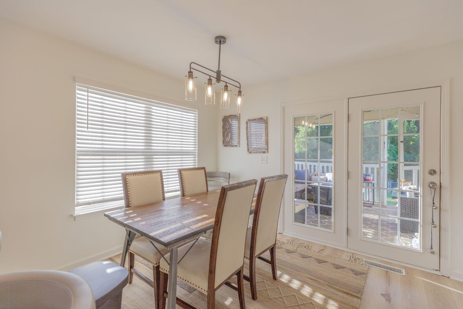 3778 Kellys Ferry Road Chattanooga, TN 37419 - Photo 11 of 32 Dining Room
