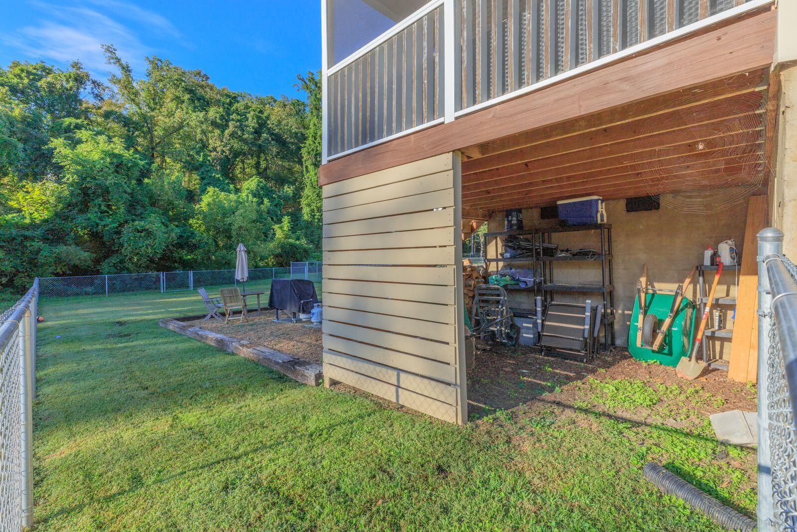 3778 Kellys Ferry Road Chattanooga, TN 37419 - Photo 27 of 32 Backyard Storage