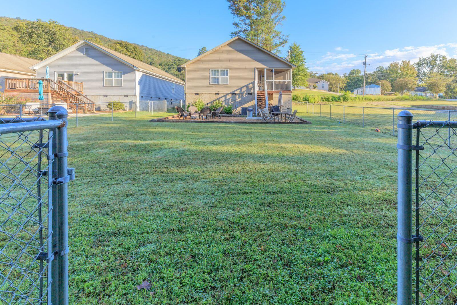 3778 Kellys Ferry Road Chattanooga, TN 37419 - Photo 28 of 32 Backyard