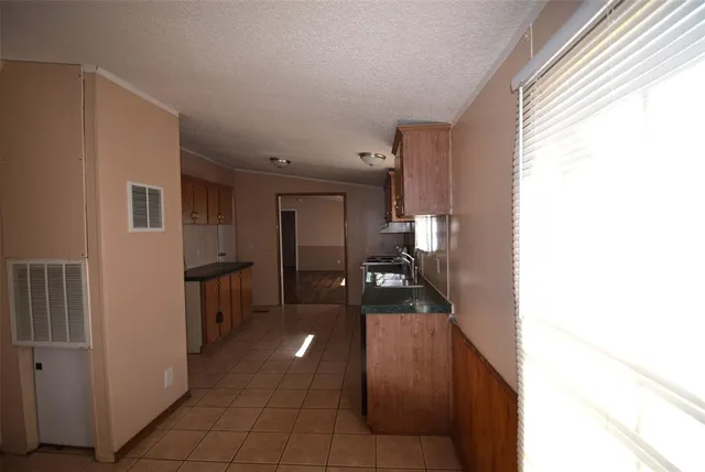 $1,000 | 6000 Spring Creek Parkway, Unit 7, Malakoff, TX 75148