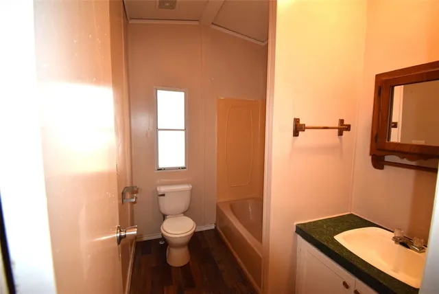 $1,000 | 6000 Spring Creek Parkway, Unit 7, Malakoff, TX 75148