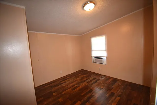 $1,000 | 6000 Spring Creek Parkway, Unit 7, Malakoff, TX 75148