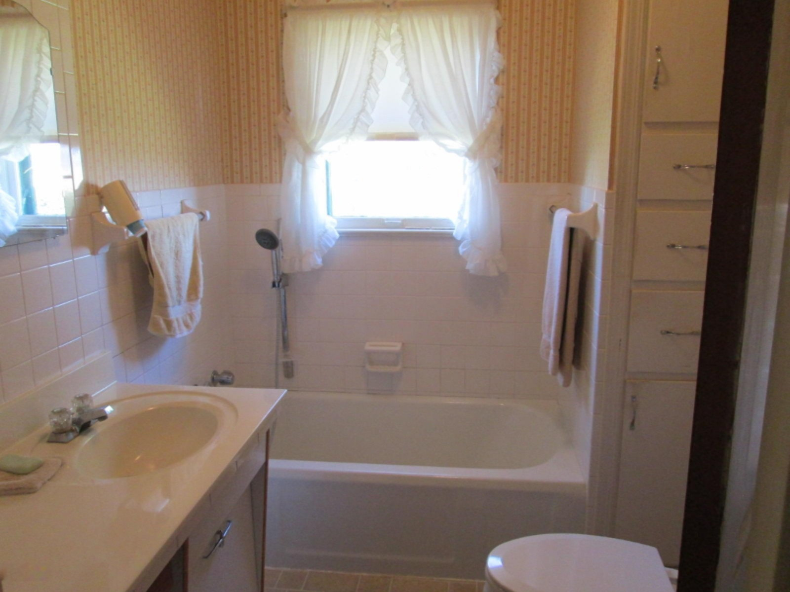 8456 Gray Road Baroda, MI 49101 - Photo 25 of 32 IMG_3596