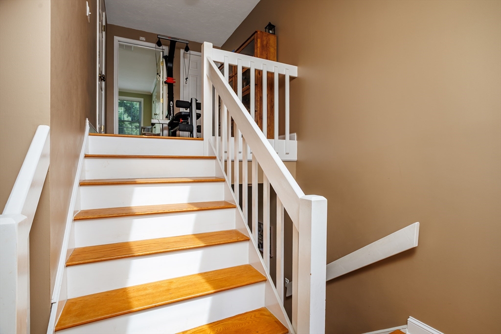 909 Ridgefield Circle, Unit 909C Clinton, MA 01510 - Photo 22 of 40
