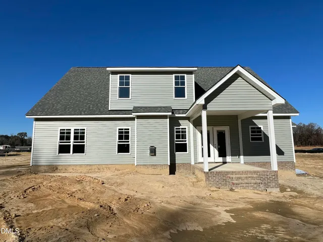 $374,400 | 404 Creeks Edge Drive, Pikeville, NC 27863