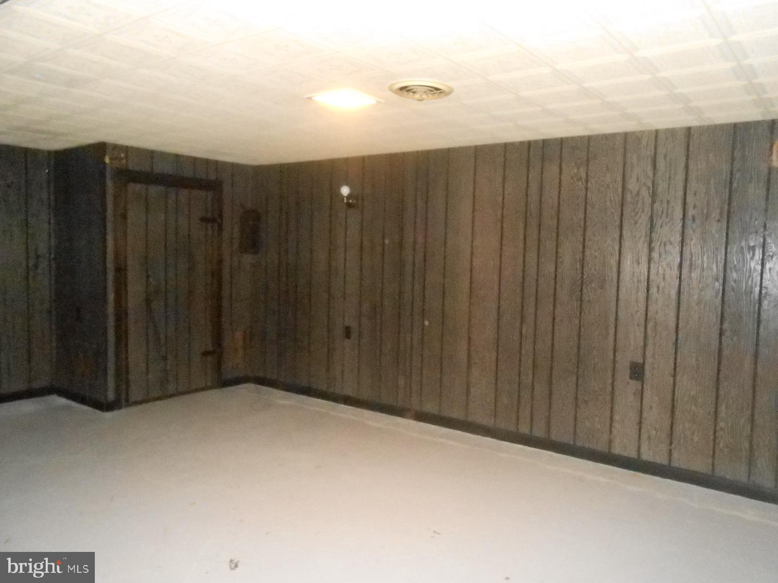 11228 Angleberger Road Thurmont, MD 21788 - Photo 15 of 25 finished side of basement