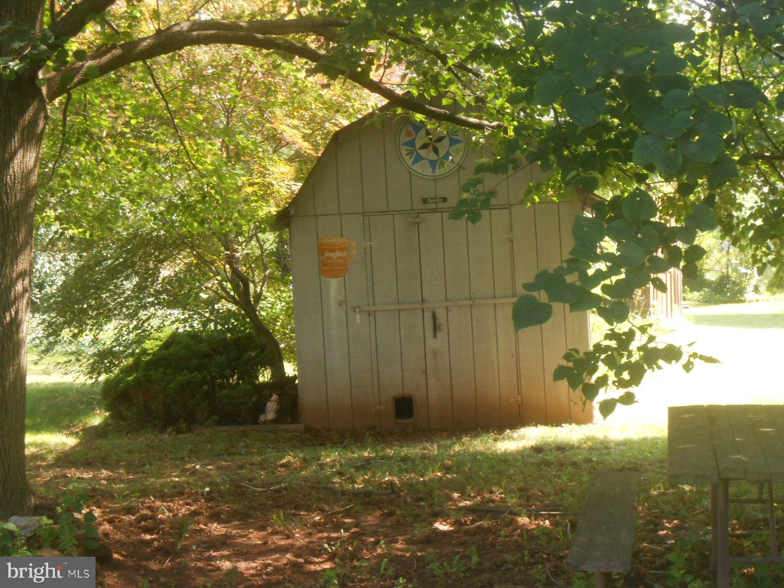 11228 Angleberger Road Thurmont, MD 21788 - Photo 24 of 25 2 of 2 storage sheds