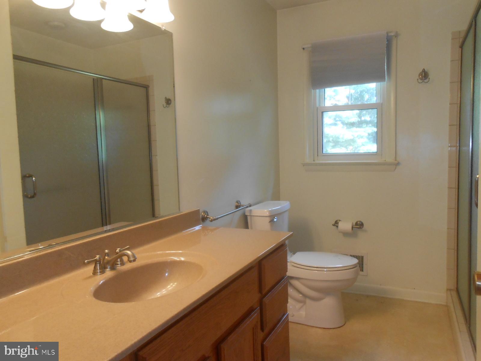 11228 Angleberger Road Thurmont, MD 21788 - Photo 8 of 25 full hall bath - recently updated
