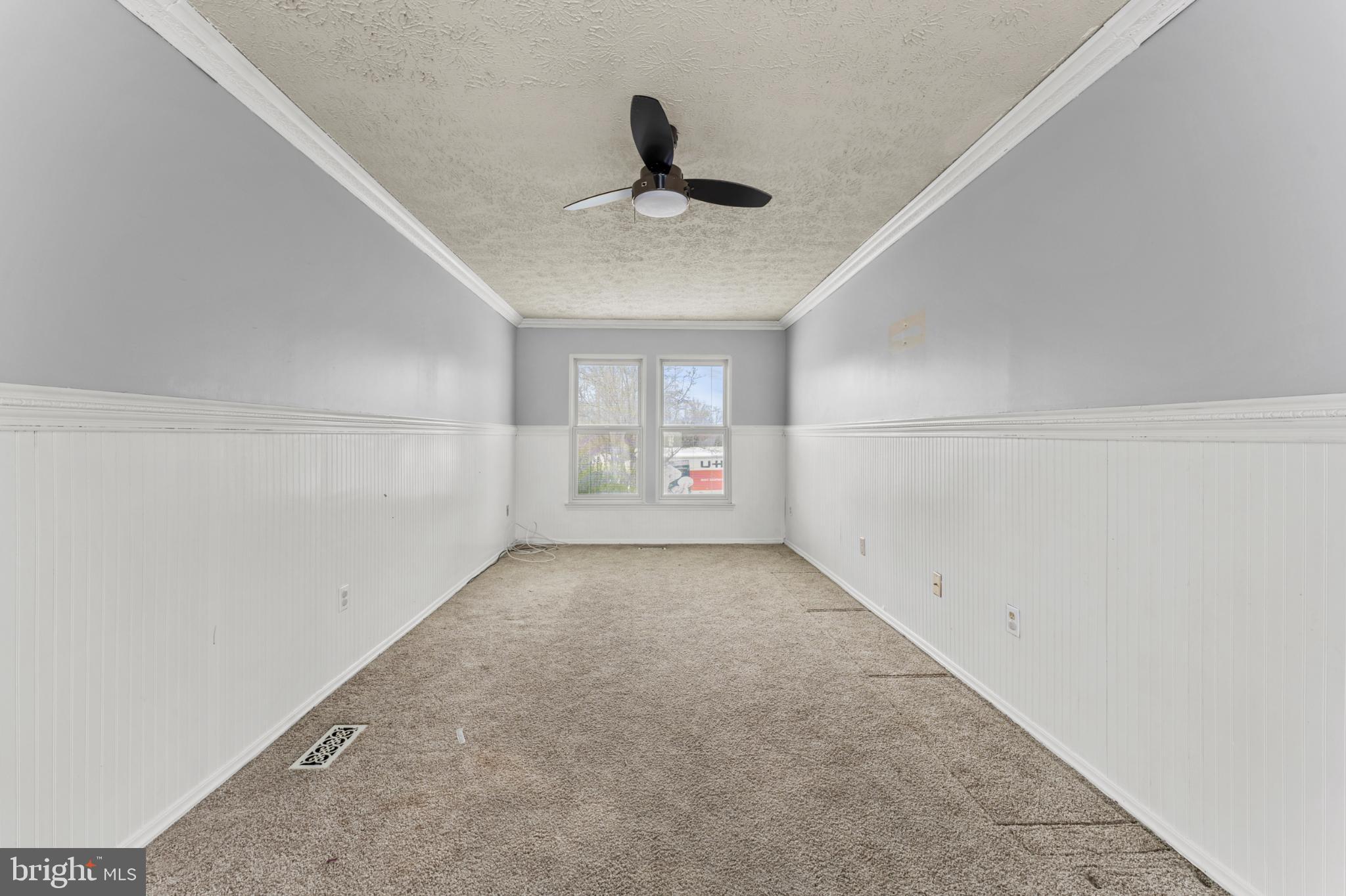 3189 Ebbtide Drive Edgewood, MD 21040 - Photo 15 of 33 Spacious room with modern charm and light.