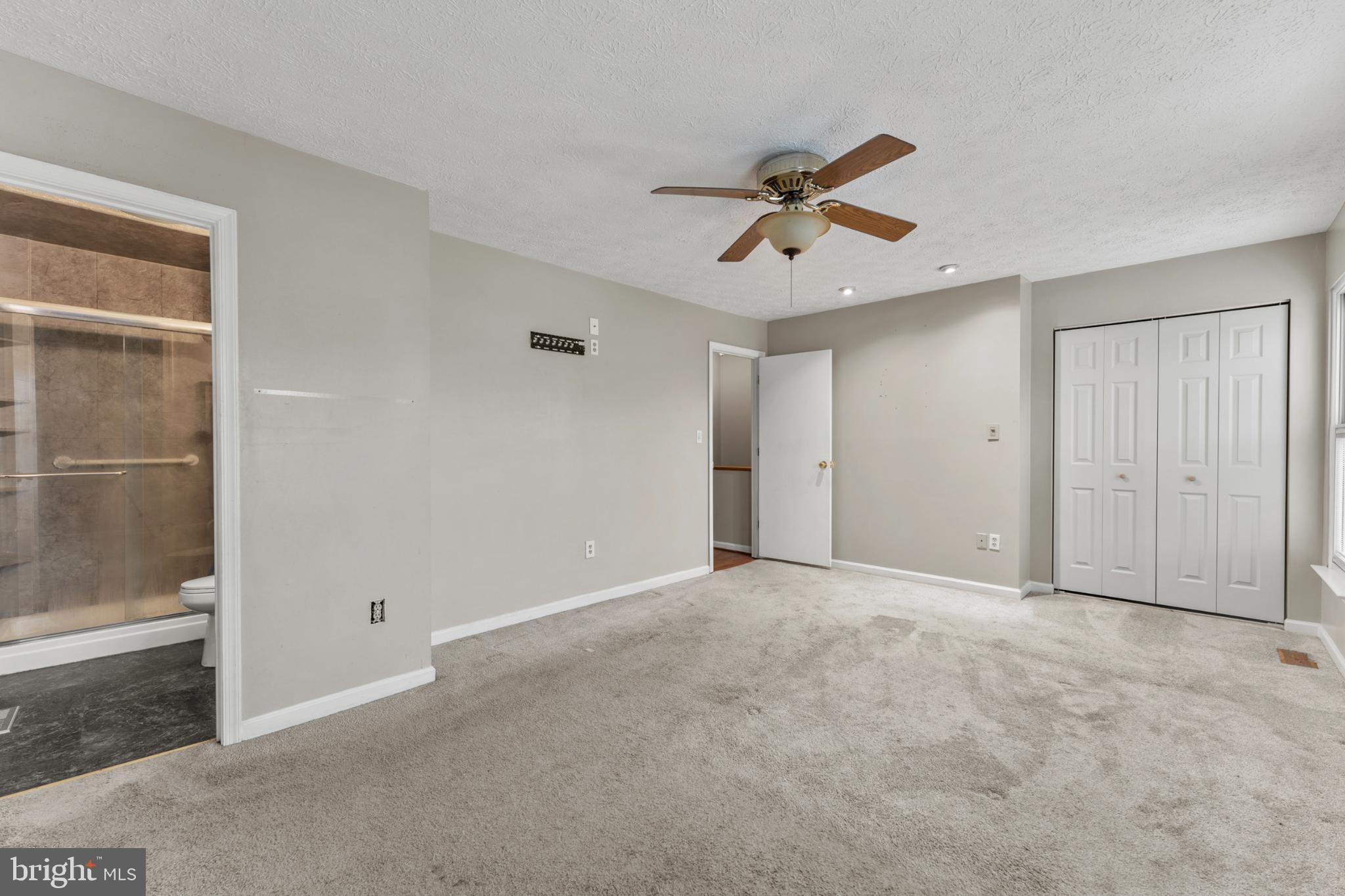 3189 Ebbtide Drive Edgewood, MD 21040 - Photo 17 of 33 Spacious room with natural light and ceiling fan.