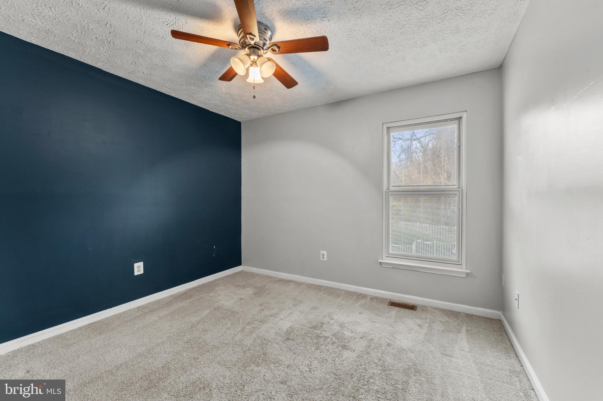 3189 Ebbtide Drive Edgewood, MD 21040 - Photo 24 of 33 Cozy room with a stylish ceiling fan.