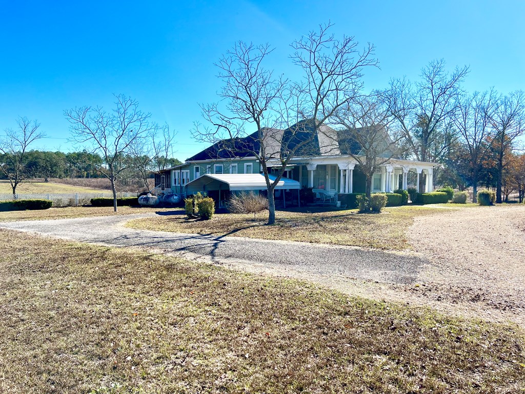 174 Clyde Howell Road Bainbridge, GA 39817 - Photo 35 of 41 West side of home with a 20 x 20 Canopy