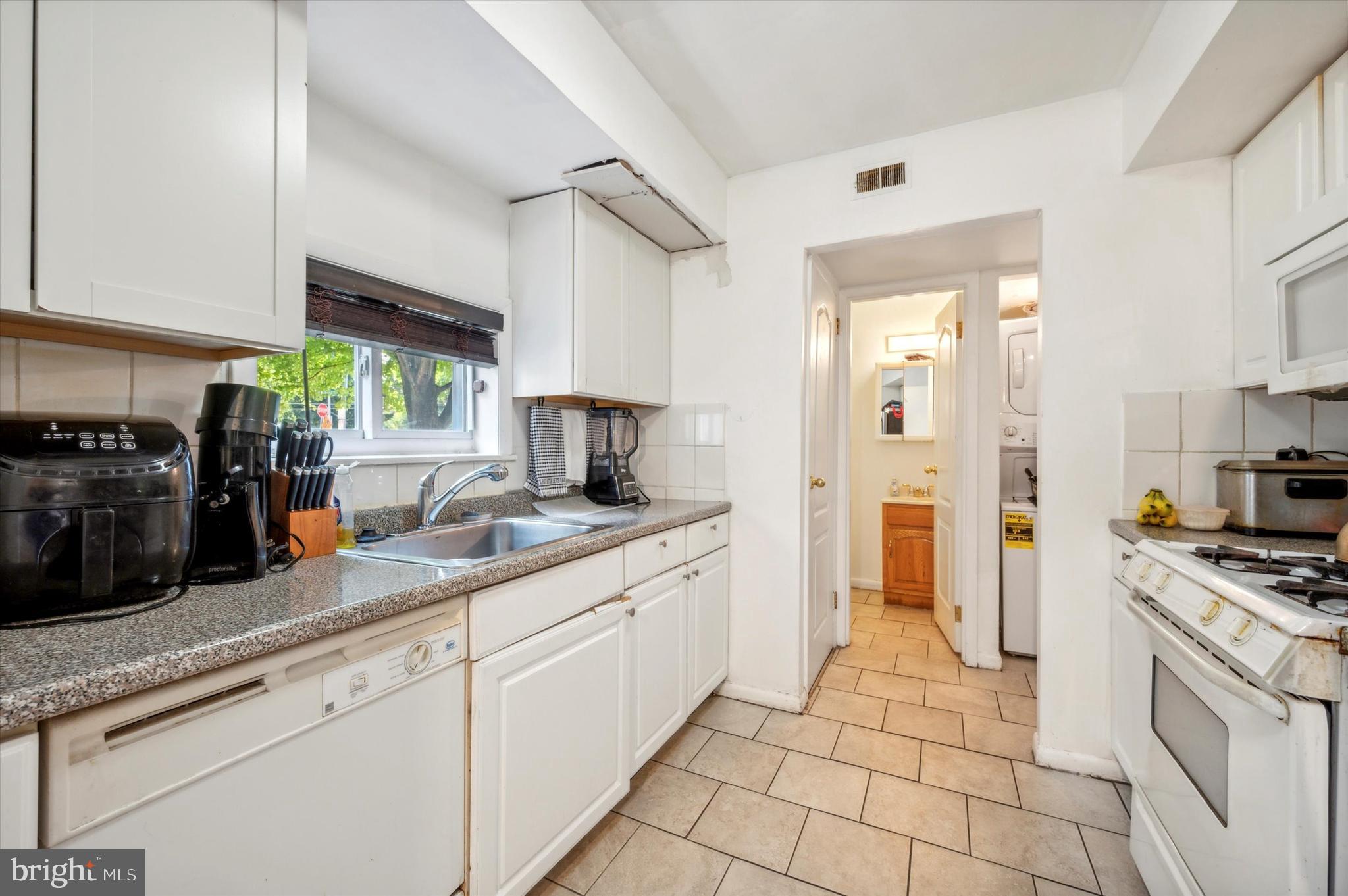 9001 Ridge Avenue, Unit 2 Philadelphia, PA 19128 - Photo 7 of 14 Gallery Image 7