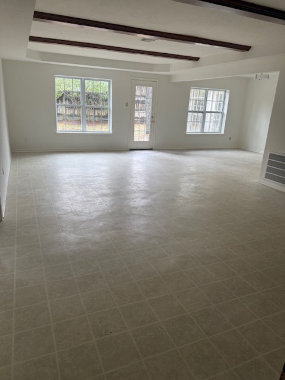 19103 Shay Lane Humble, TX 77346 - Photo 6 of 18 a view of an empty room with windows