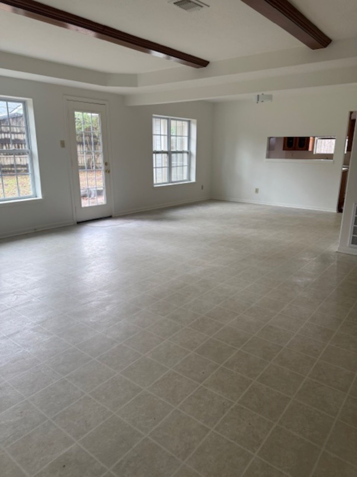 19103 Shay Lane Humble, TX 77346 - Photo 7 of 18 a view of an empty room with a window