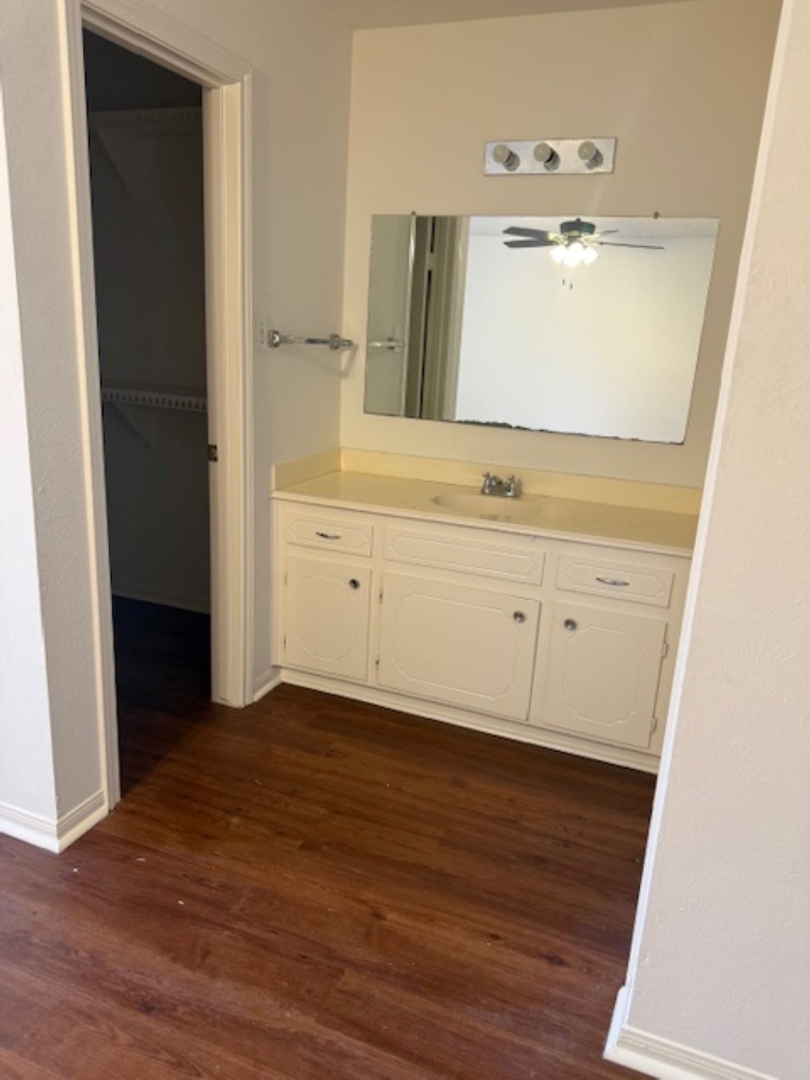 19103 Shay Lane Humble, TX 77346 - Photo 10 of 18 a bathroom with a sink and a mirror