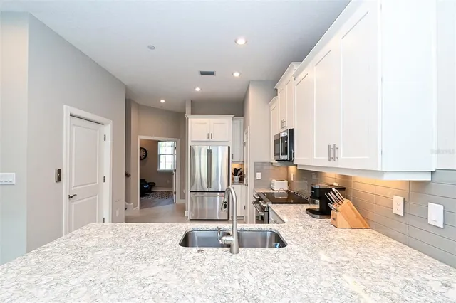 $599,000 | 5560 Cannes Circle, Unit 3106, Sarasota, FL 34231