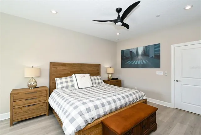 $599,000 | 5560 Cannes Circle, Unit 3106, Sarasota, FL 34231