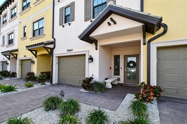 $599,000 | 5560 Cannes Circle, Unit 3106, Sarasota, FL 34231