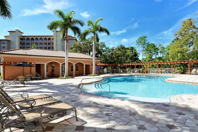 $599,000 | 5560 Cannes Circle, Unit 3106, Sarasota, FL 34231