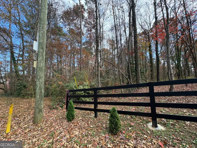 a view of a bench in a backyard