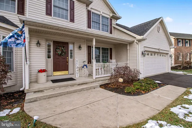 $575,000 | 5940 Huntington Cmns, Enola, PA 17025