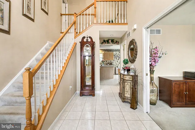 $575,000 | 5940 Huntington Cmns, Enola, PA 17025