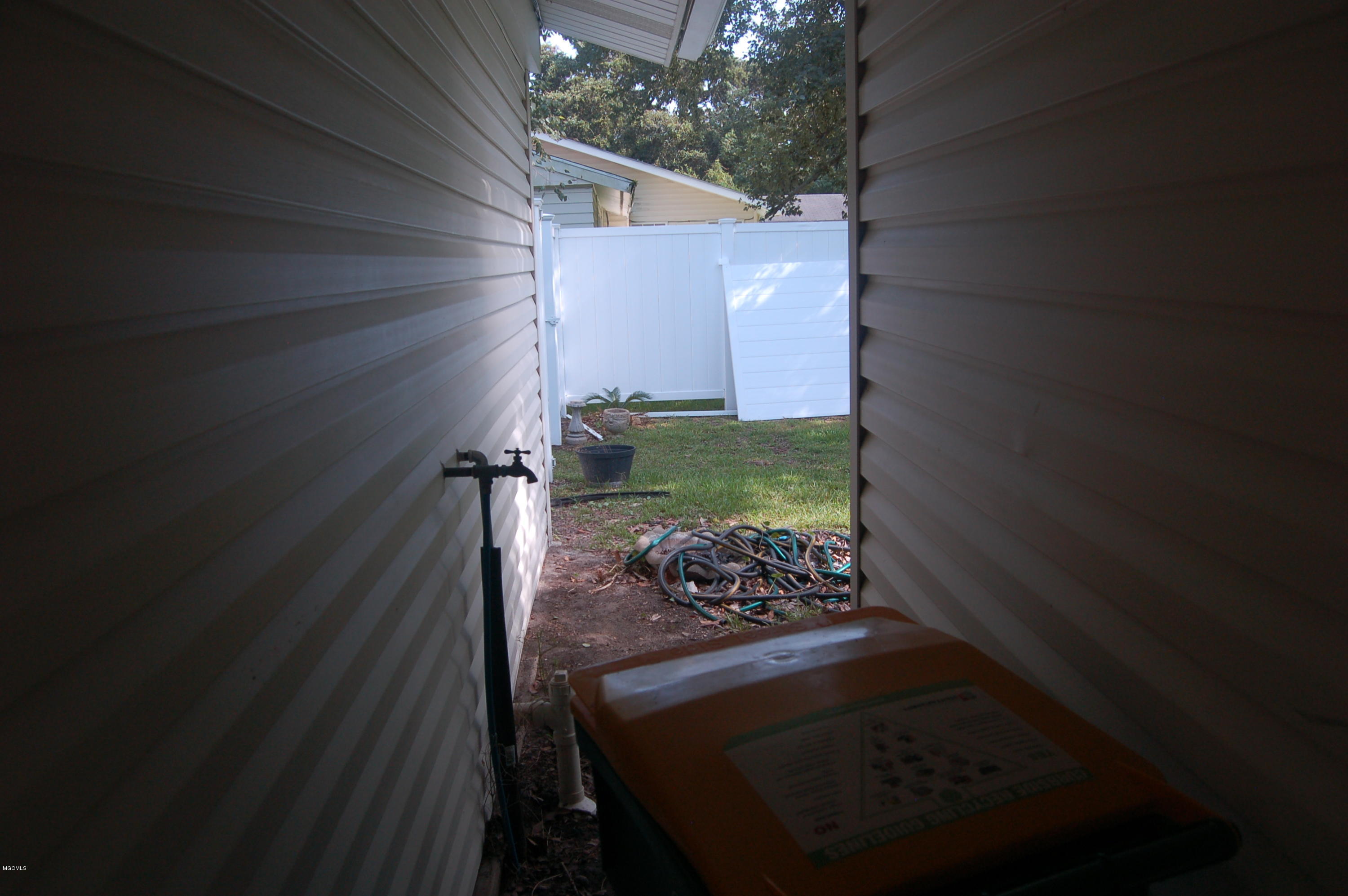 309 Alexander Road Long Beach, MS 39560 - Photo 11 of 53 DSC_0283