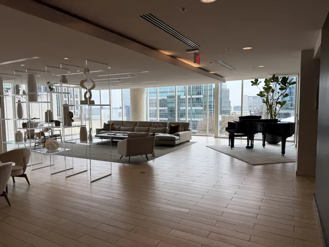 $2,400 | 515 Church Street, Unit 3702, Nashville, TN 37219