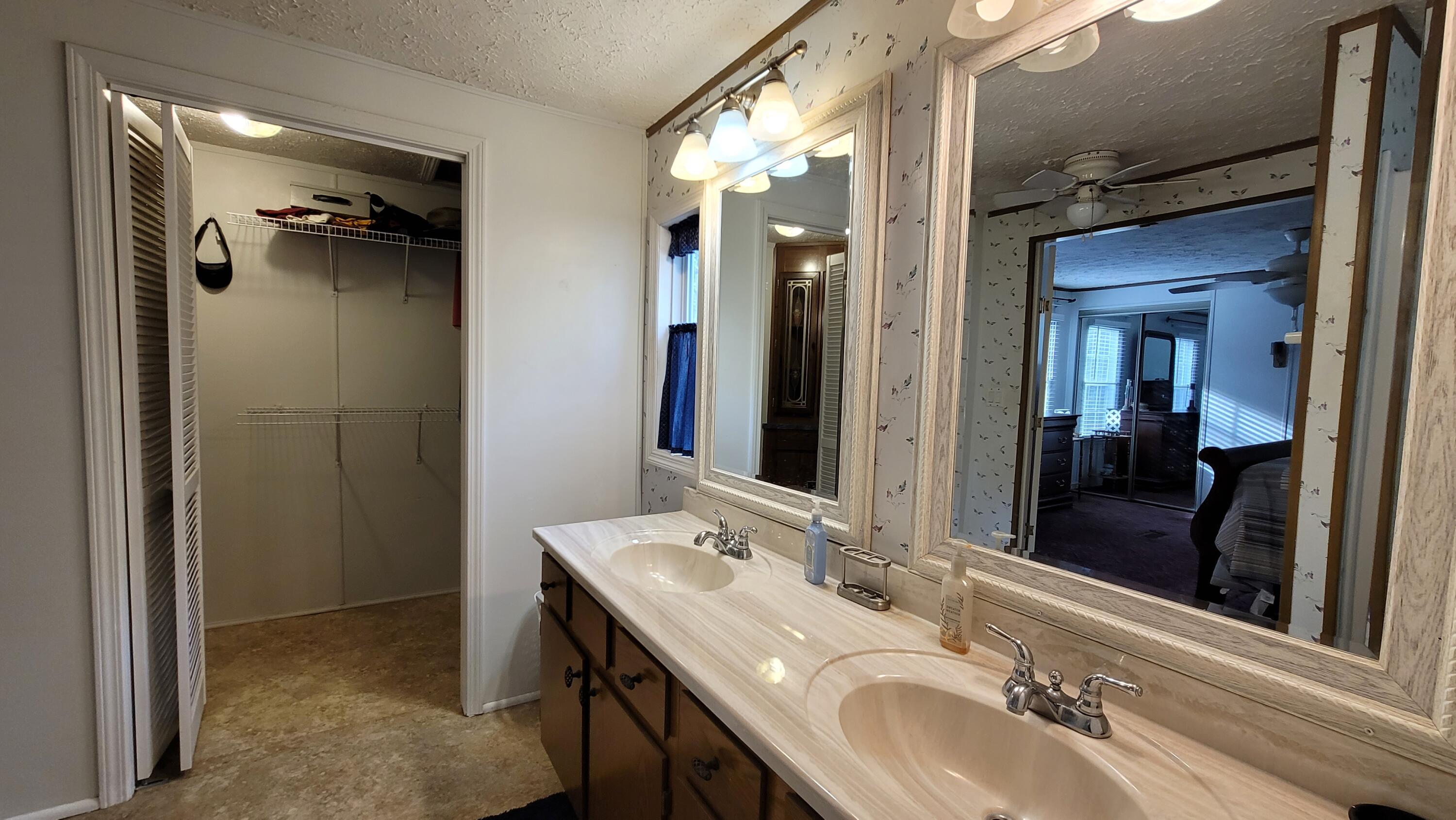 501 Burlington Road Walterboro, SC 29488 - Photo 15 of 17 20221119_145749
