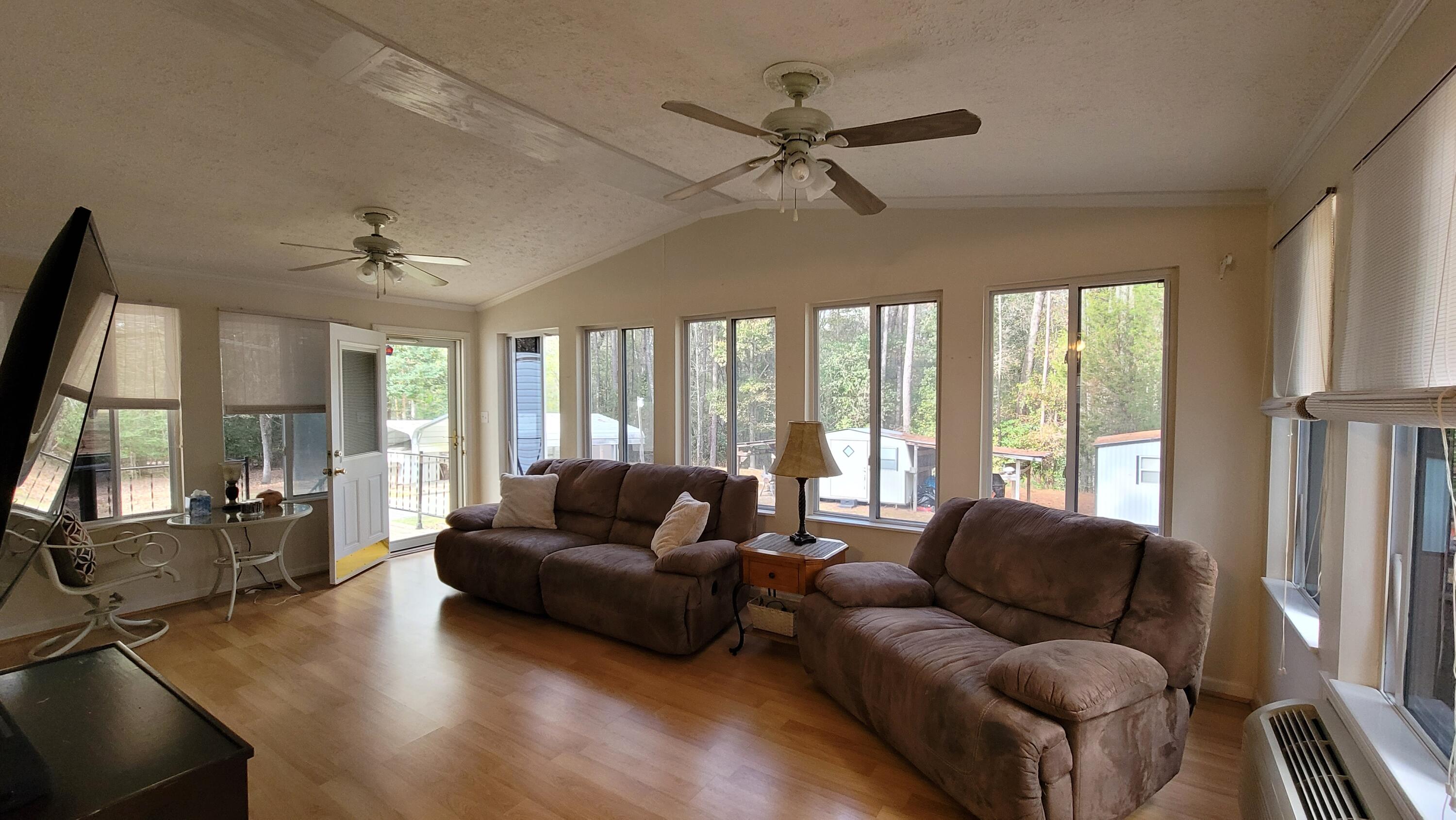 501 Burlington Road Walterboro, SC 29488 - Photo 8 of 17 20221119_145359