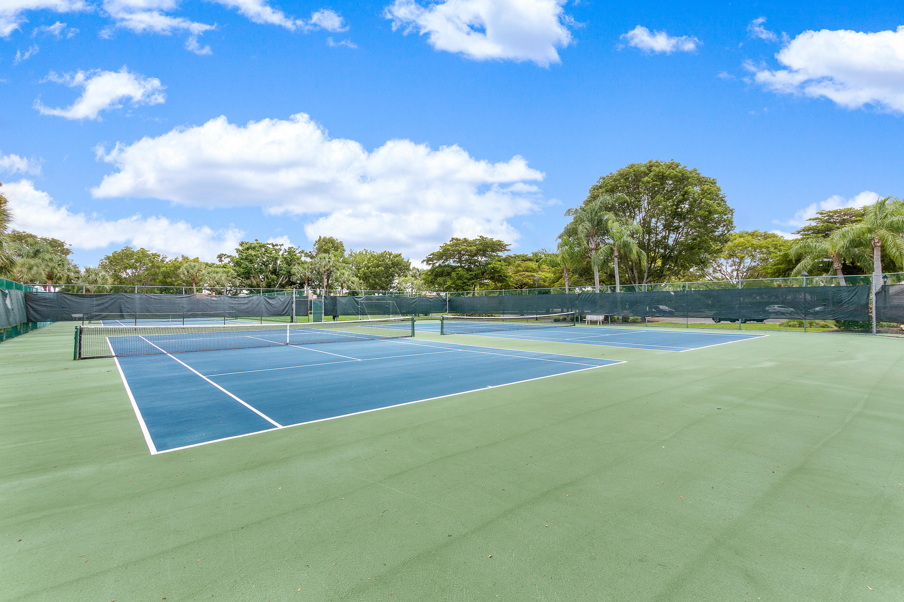 10560 Plainview Circle Boca Raton, FL 33498 - Photo 39 of 45 a view of basketball court