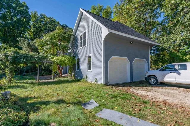 $1,950,000 | 12 Leclair Drive, Hudson, NH 03051