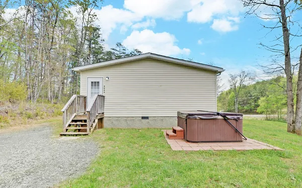 $649,777 | 4245 Highway 68, Turtletown, TN 37391