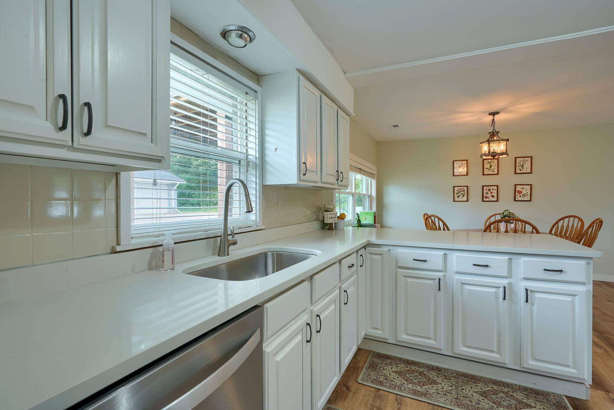 3781 Hines Road Columbus, OH 43230 - Photo 13 of 57 3781 Hines Rd (38)