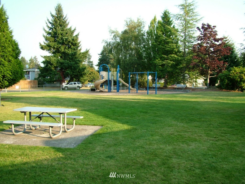 4519 Northeast 24th Street Renton, WA 98059 - Photo 15 of 15 Gallery Image 15