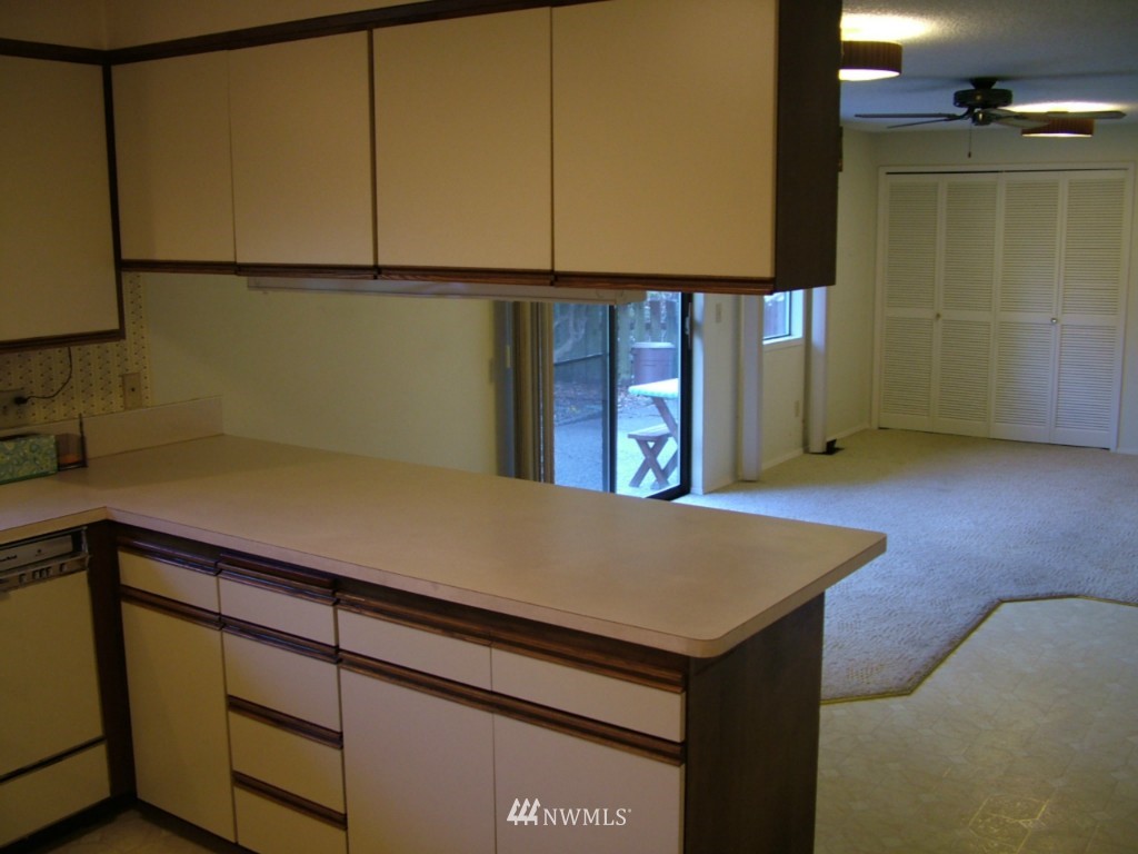 4519 Northeast 24th Street Renton, WA 98059 - Photo 3 of 15 Gallery Image 3