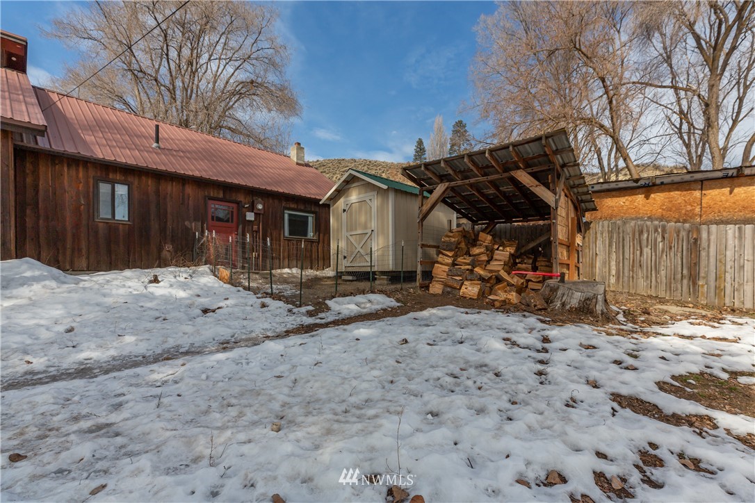 9 Parry Road Tonasket, WA 98855 - Photo 10 of 38 Gallery Image 10